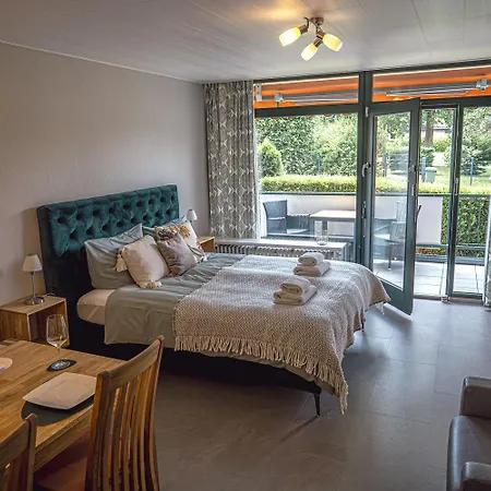 Апартаменты Sonnenstube - Westbalkon, Ruhige Lage, Sauna, Pool, Seenaehe, Dachterrasse