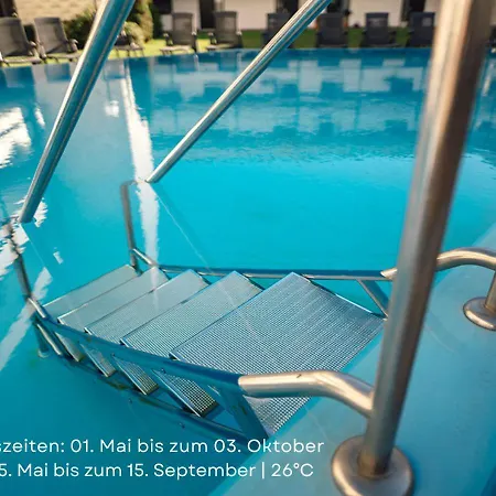 Apartment Sonnenstube - Westbalkon, Ruhige Lage, Sauna, Pool, Seenaehe, Dachterrasse