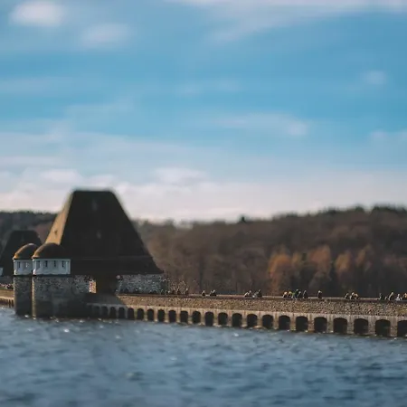 Sonnenstube - Westbalkon, Ruhige Lage, Sauna, Pool, Seenaehe, Dachterrasse Apartament *