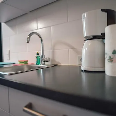Sonnenstube - Westbalkon, Ruhige Lage, Sauna, Pool, Seenaehe, Dachterrasse Apartment Moehnesee