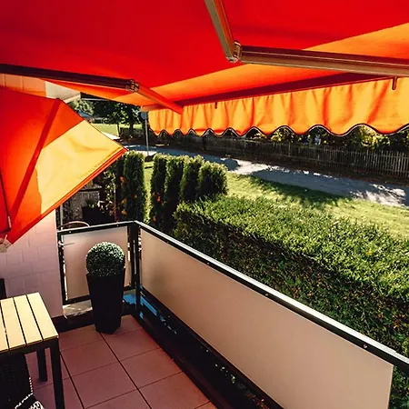 Apartament Sonnenstube - Westbalkon, Ruhige Lage, Sauna, Pool, Seenaehe, Dachterrasse *