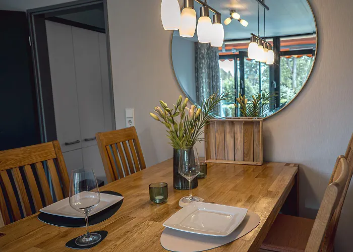 Appartement Sonnenstube - Westbalkon, Ruhige Lage, Sauna, Pool, Seenaehe, Dachterrasse *