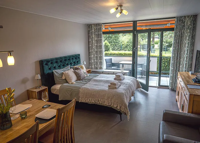 Appartement Sonnenstube - Westbalkon, Ruhige Lage, Sauna, Pool, Seenaehe, Dachterrasse