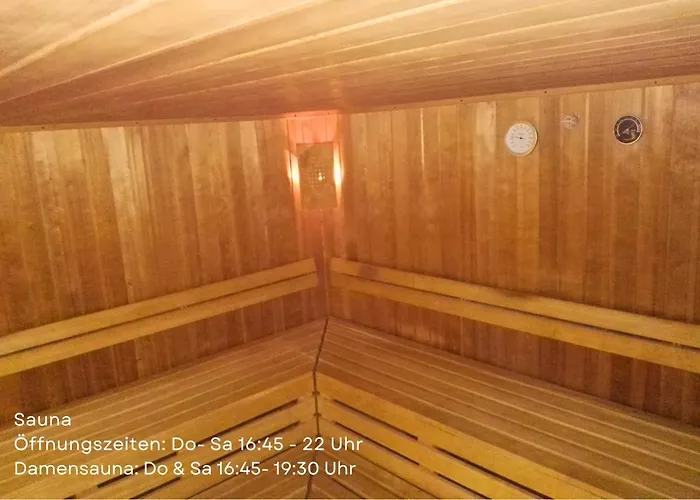 Sonnenstube - Westbalkon, Ruhige Lage, Sauna, Pool, Seenaehe, Dachterrasse Appartement *