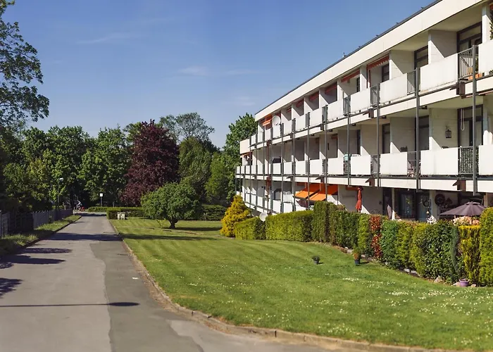 Appartement Sonnenstube - Westbalkon, Ruhige Lage, Sauna, Pool, Seenaehe, Dachterrasse *