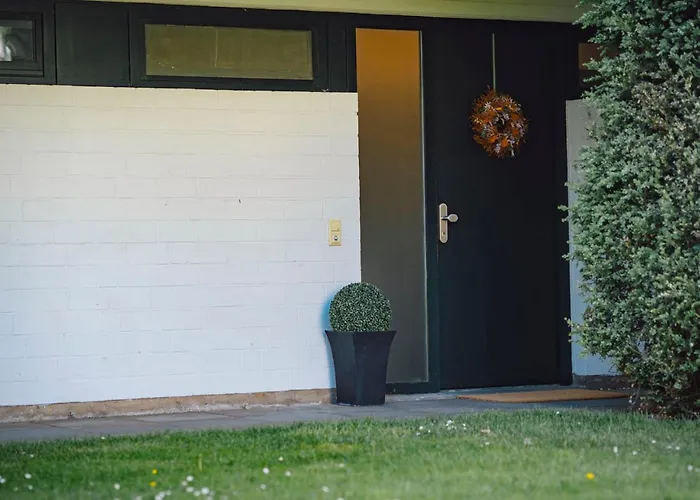 Sonnenstube - Westbalkon, Ruhige Lage, Sauna, Pool, Seenaehe, Dachterrasse Appartement