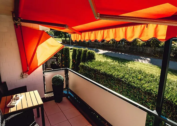 Appartement Sonnenstube - Westbalkon, Ruhige Lage, Sauna, Pool, Seenaehe, Dachterrasse *